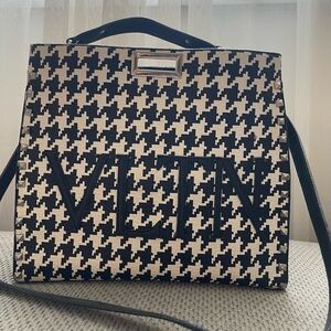 Valentino Garavani Vltn Ecolab Mini Canvas Shopper Black/White.